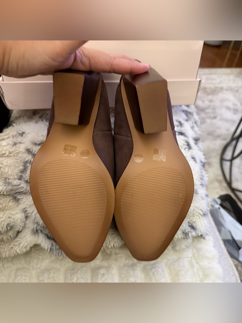 NEW Chinese Laundry Crinkle Brown Suede Mule Booties Size 8.5 - Picture 5 of 8